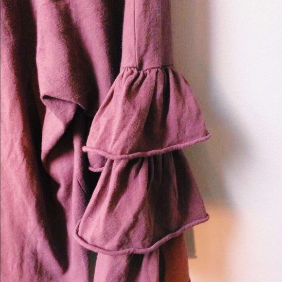 American eagle super soft ruffled long sleeve! :) - Picture 4 of 4